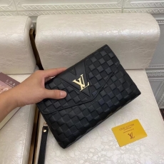 Mens Louis Vuitton Clutch Bags